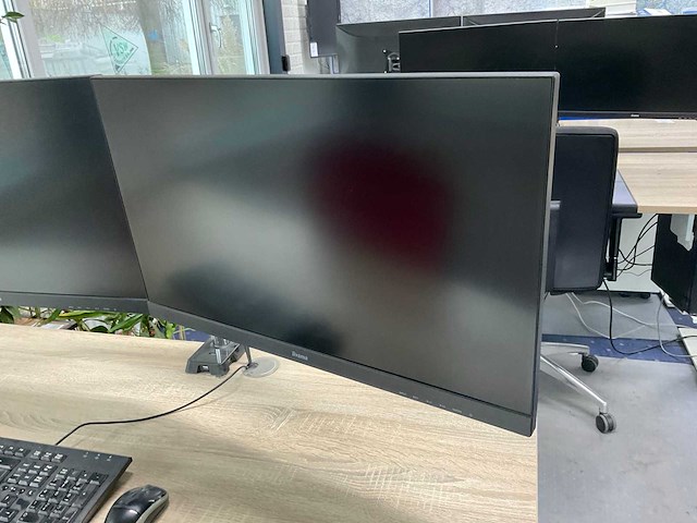 Ingerichte werkplek (180x80 cm) - afbeelding 11 van  11