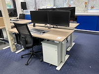 Ingerichte werkplek (180x80 cm) - afbeelding 1 van  12