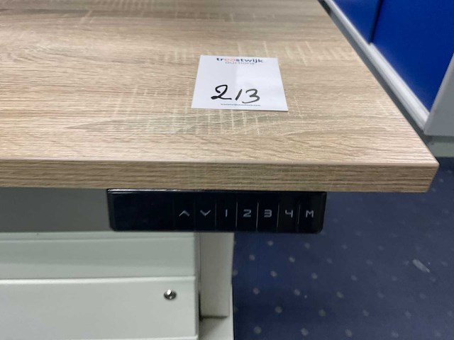 Ingerichte werkplek (180x80 cm) - afbeelding 9 van  12