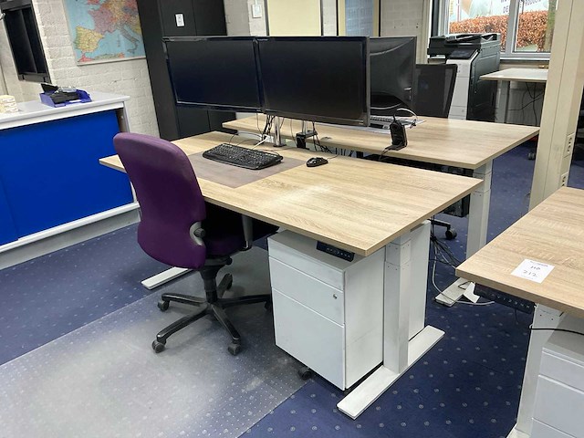 Ingerichte werkplek (180x80 cm) - afbeelding 10 van  12