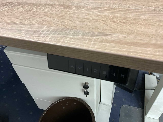 Ingerichte werkplek (180x80 cm) - afbeelding 7 van  15