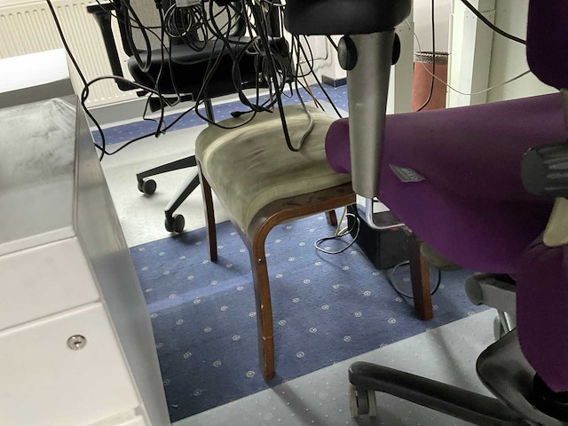 Ingerichte werkplek (180x80 cm) - afbeelding 12 van  14