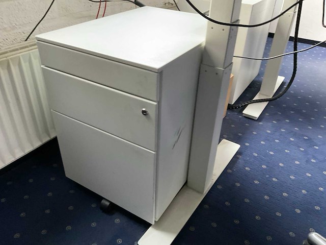 Ingerichte werkplek (180x80 cm) - afbeelding 11 van  14