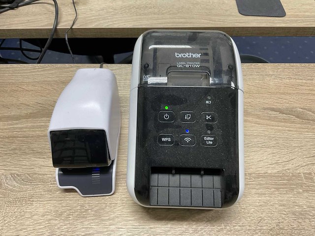 Ingerichte werkplek (180x80 cm) - afbeelding 2 van  12