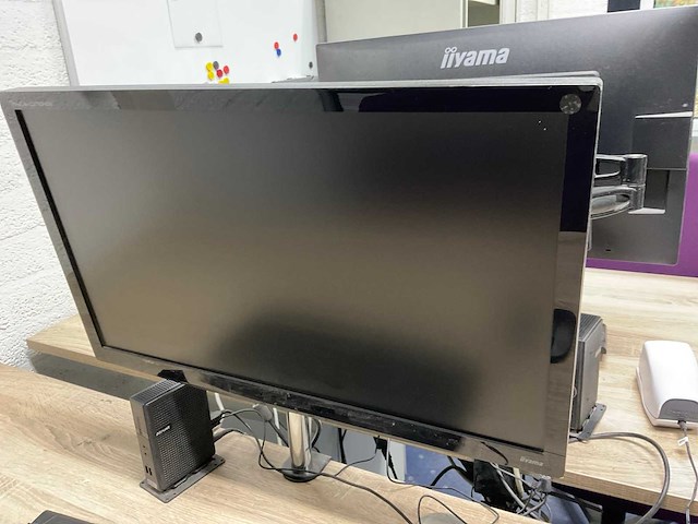 Ingerichte werkplek (180x80 cm) - afbeelding 11 van  12