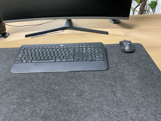 Ingerichte werkplek (200x100 cm) - afbeelding 5 van  8