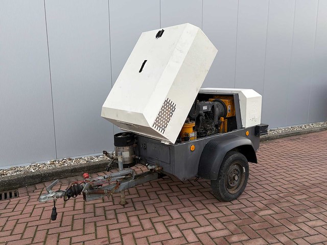 Ingersoll rand p101wd diesel mobiele compressor - afbeelding 1 van  12