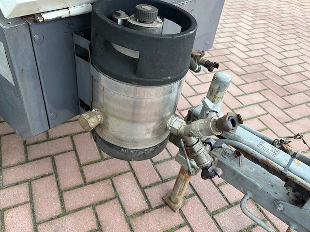 Ingersoll rand p101wd diesel mobiele compressor - afbeelding 9 van  12