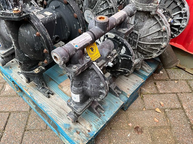 Ingersoll rand pneumatische membraanpomp (9x) - afbeelding 2 van  9