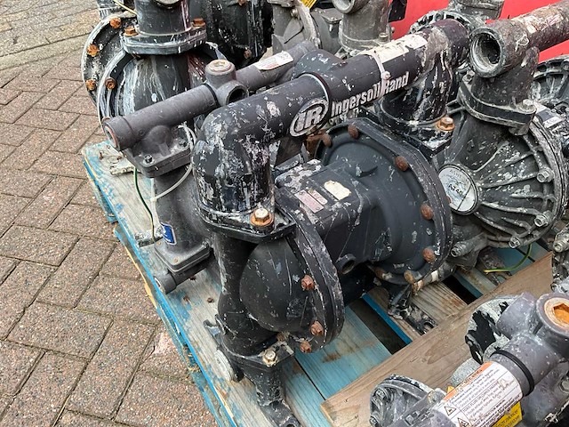 Ingersoll rand pneumatische membraanpomp (9x) - afbeelding 4 van  9
