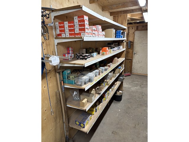 Inhaak wandstelling met legborden - afbeelding 1 van  10