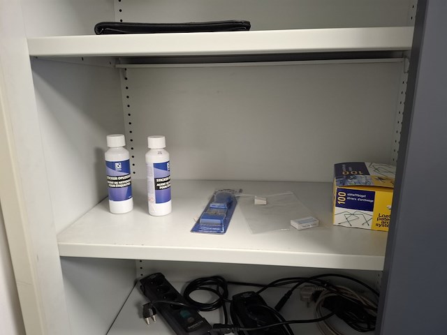 Inhoud 2x kantoor - afbeelding 10 van  18