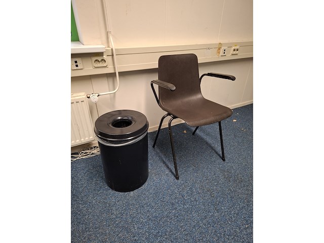 Inhoud 2x kantoor - afbeelding 16 van  18