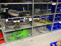 Inhoud (380v) installatiematerialen, machine-onderdelen, etc. van 9 legbordstellingen - afbeelding 39 van  40