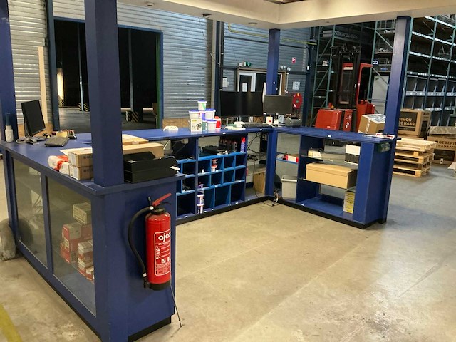 Inhoud baliemeubel - afbeelding 1 van  14