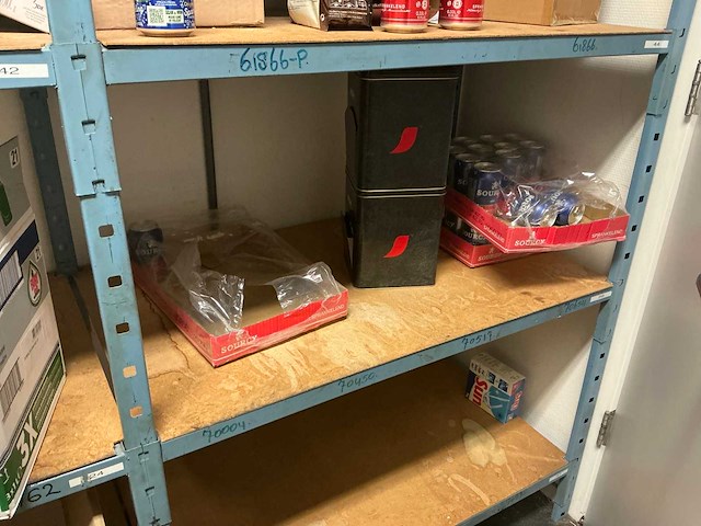 Inhoud berging - afbeelding 11 van  20