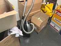 Inhoud berging - afbeelding 16 van  20