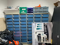 Inhoud bergkast - afbeelding 2 van  13