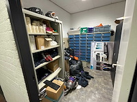 Inhoud bergkast - afbeelding 1 van  13