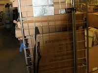 Inhoud completen rolcontainer - afbeelding 3 van  9