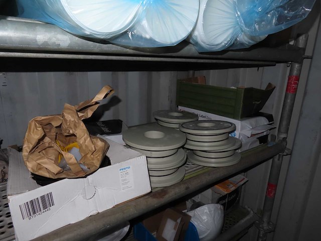 Inhoud container - afbeelding 3 van  29