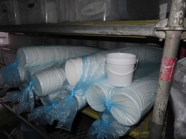 Inhoud container - afbeelding 19 van  29