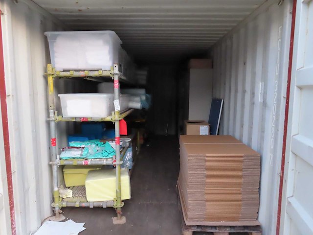 Inhoud container - afbeelding 17 van  29