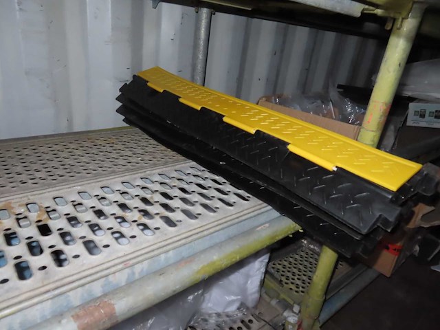 Inhoud container - afbeelding 7 van  29