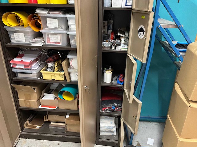 Inhoud dossierkasten - afbeelding 2 van  4