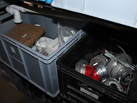 Inhoud driedelige stelling w.o. bouw gerelateerde producten, pvc, kitten, zijlen en elektra onderdelen. - afbeelding 6 van  7