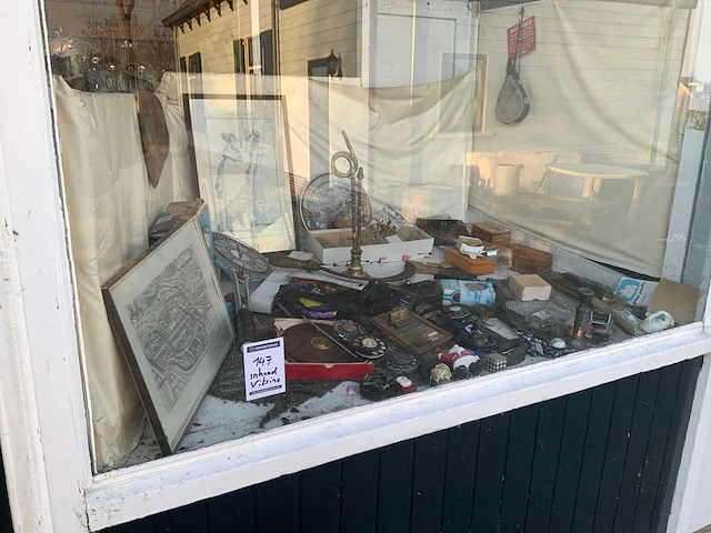 Inhoud etalage - afbeelding 1 van  7