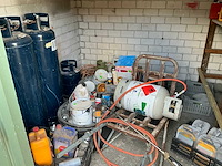 Inhoud gasopslag - afbeelding 1 van  10