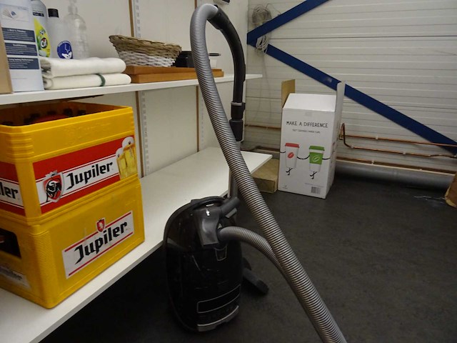 Inhoud hok - afbeelding 8 van  15