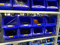 Inhoud installatiematerialen (ca. 500 sorteerbakken) van 9 legbordstellingen - afbeelding 4 van  43