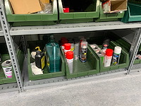 Inhoud installatiematerialen (ca. 500 sorteerbakken) van 9 legbordstellingen - afbeelding 28 van  43