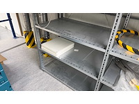 Inhoud installatiematerialen van 4 legbordstellingen - afbeelding 4 van  12