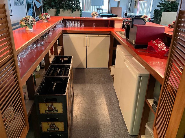 Inhoud kantine bar - afbeelding 10 van  15
