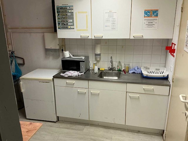 Inhoud kantine en kantoor - afbeelding 1 van  7