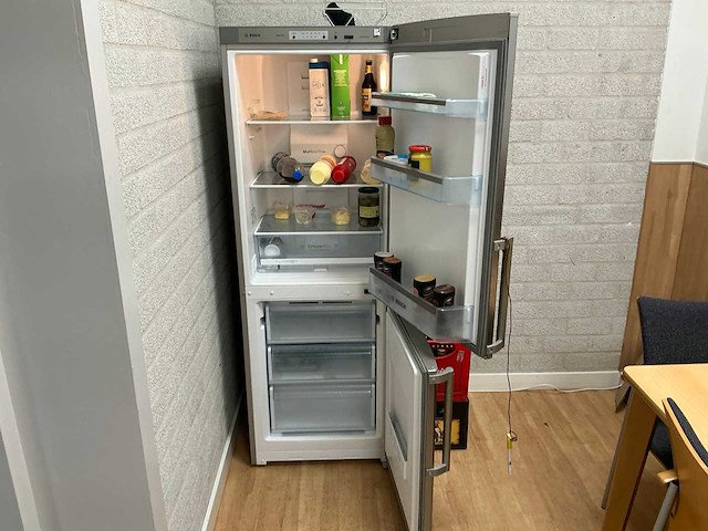 Inhoud kantine ruimte - afbeelding 4 van  9