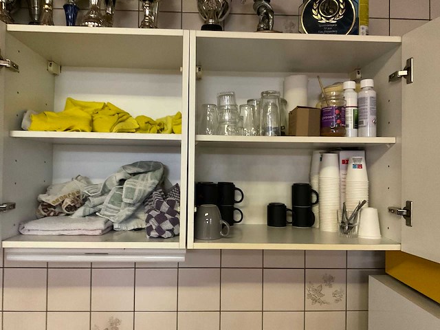 Inhoud kantine - afbeelding 2 van  15