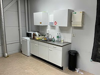 Inhoud kantine - afbeelding 1 van  4