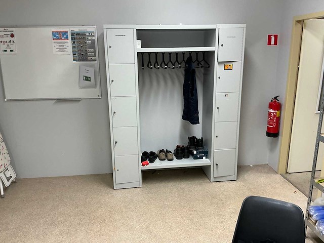 Inhoud kantine - afbeelding 3 van  4