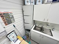 Inhoud kantine - afbeelding 12 van  15