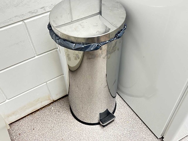 Inhoud kantine - afbeelding 15 van  15