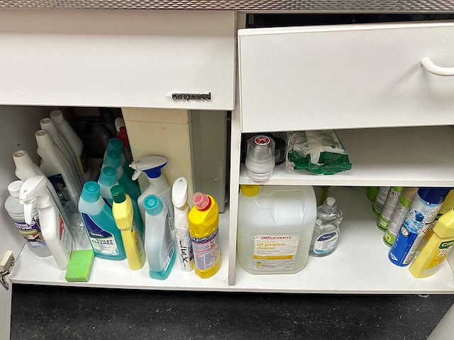 Inhoud kantine - afbeelding 5 van  17