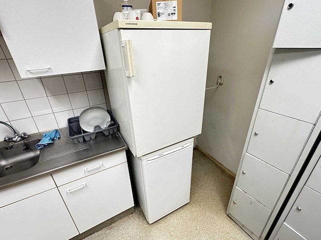 Inhoud kantine - afbeelding 7 van  11