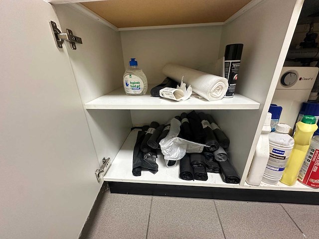 Inhoud kantine - afbeelding 2 van  10