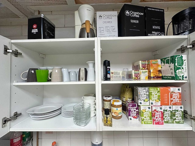 Inhoud kantine - afbeelding 7 van  10