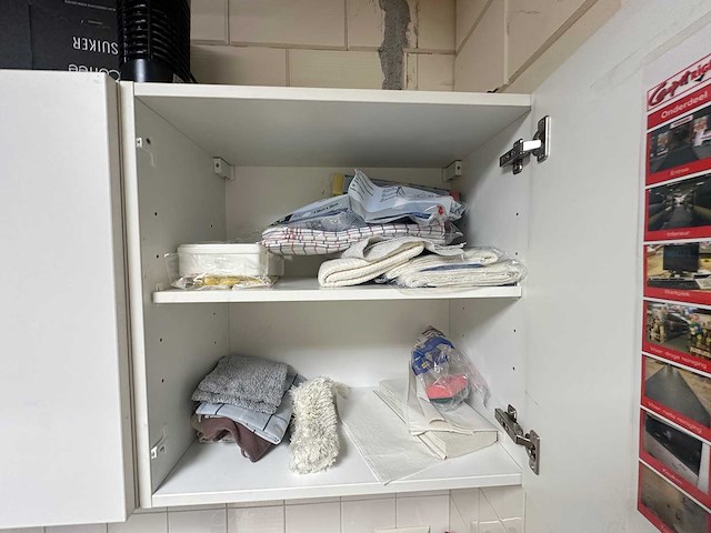 Inhoud kantine - afbeelding 8 van  10