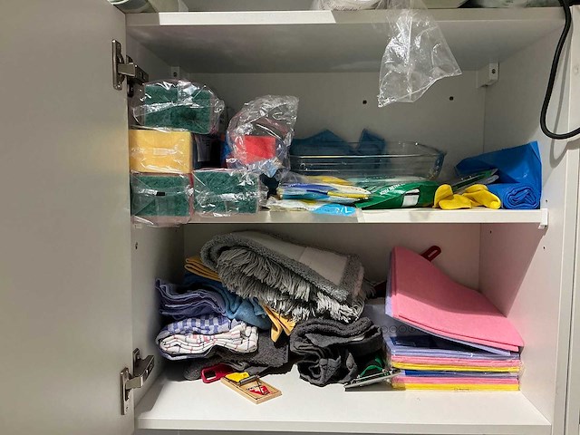 Inhoud kantine - afbeelding 2 van  12